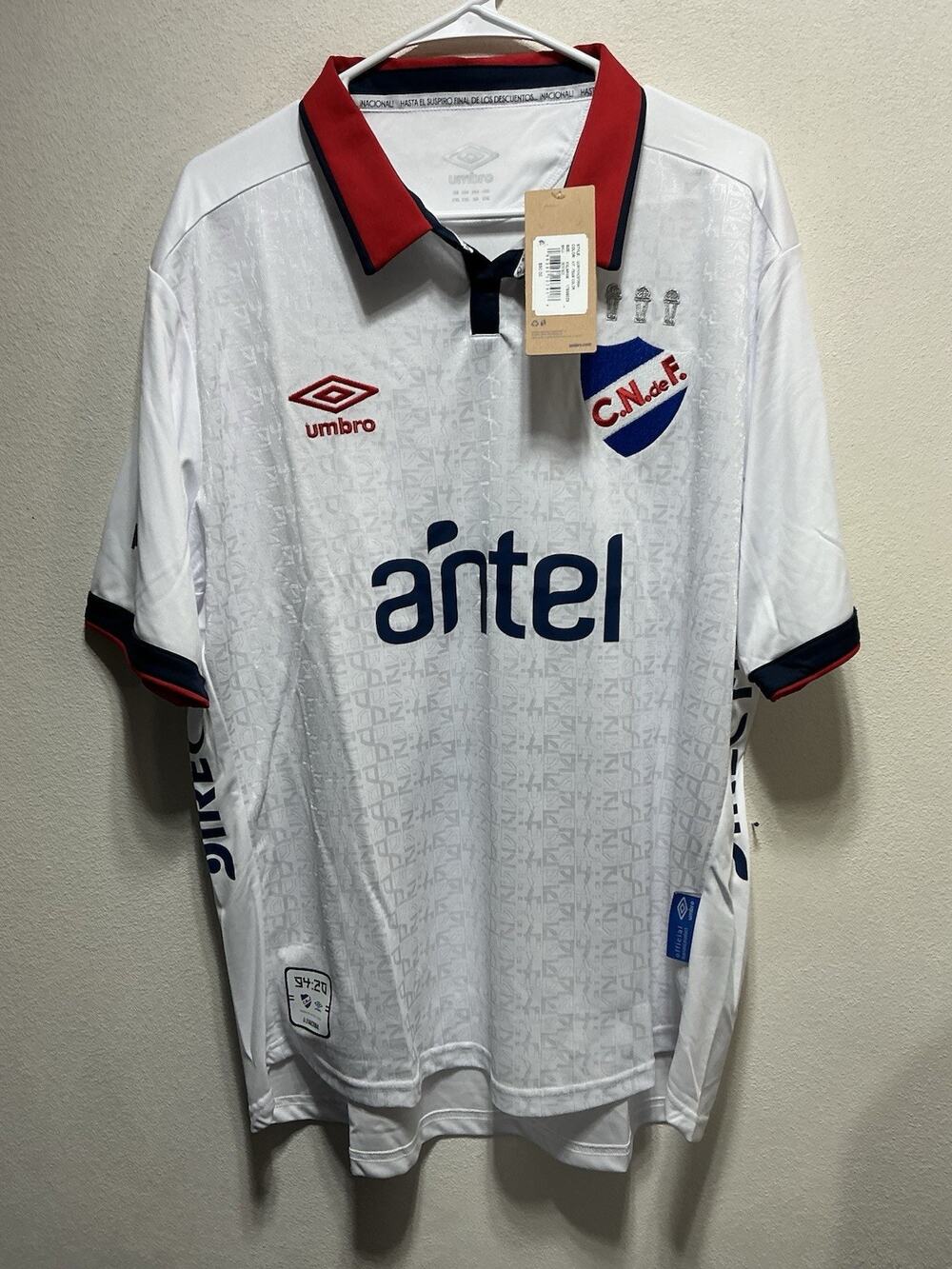 Club Nacional De Football Uruguay Umbro Home Soccer Jersey 120th NWT Size Small